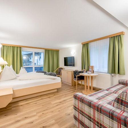בראנד Alpenhotel Zimba מראה חיצוני תמונה